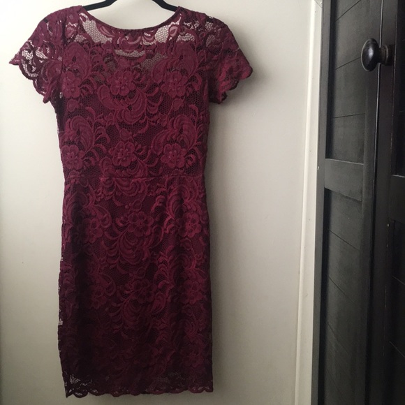 Medium Burgundy Dress. - Picture 2 of 4